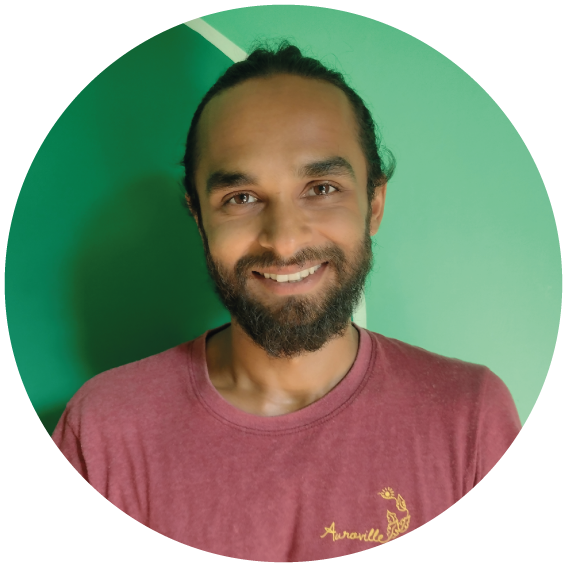 Portrait d'Amal, masseur ayurvédique à Olgaia Vosges