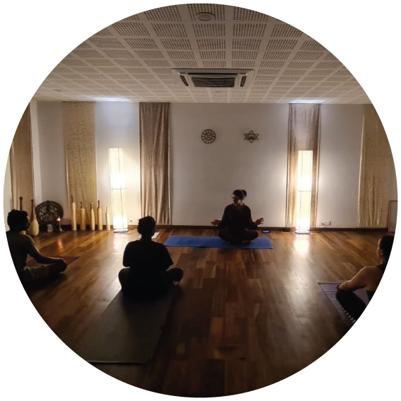 cours-de-yoga-avec-marie-olgaia