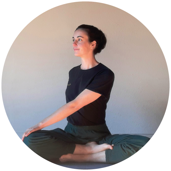 Portrait de Marie professeur de yoga à Olgaia Vosges